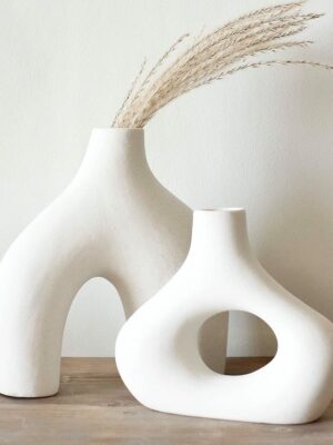 Série de deux vases en Céramique décoratifs en blanc
